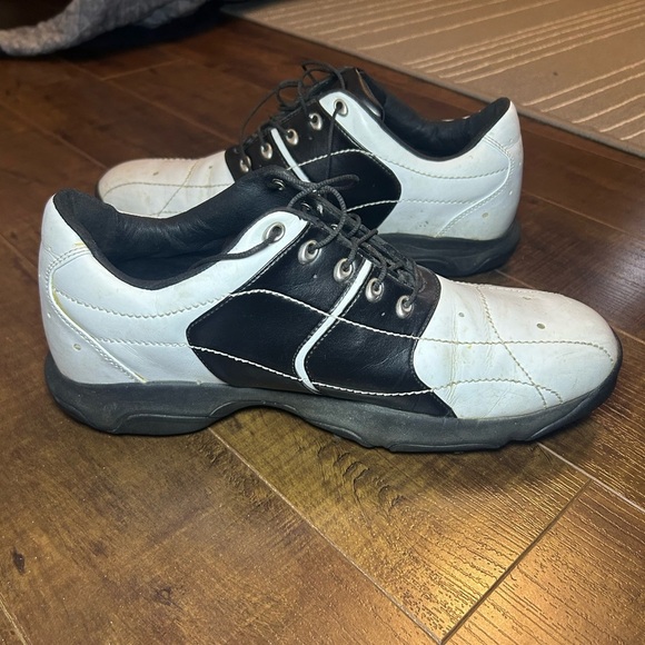 Rare vintage Oakley leather golf shoes with spikes - Picture 10 of 16